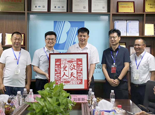 山東盛和塾來(lái)博皓硅膠加工廠參訪游學(xué) 