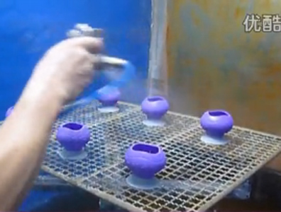 實拍音響硅膠護套吸盤生產(chǎn)成型過程